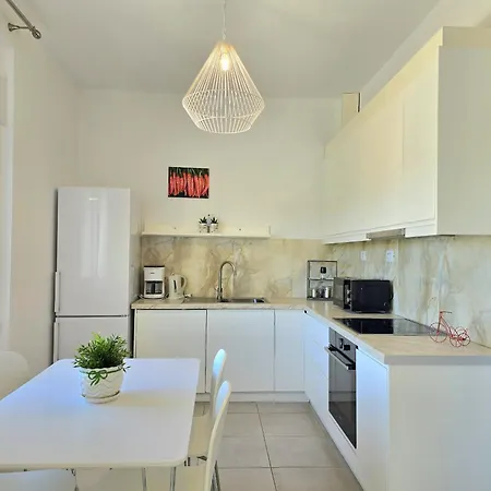 Sunny - 146 Plazhi San Pietro